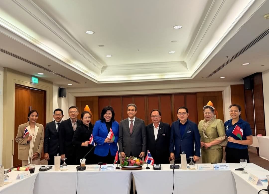 ภาพถ่ายร่วมกับสถานทูตโอมานประจำประเทศไทย