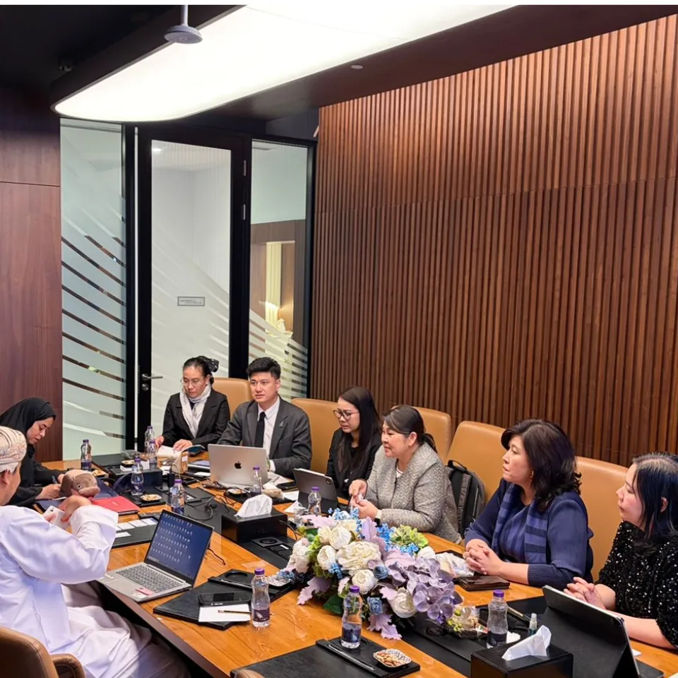 ประชุมเจรจาธุรกิจแบบ B2B กับคู่ค้าในโอมาน